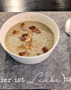 Champignoncremesuppe aus dem Schnellkochtopf