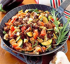 Bunte Ratatouille-Hackfleisch-Pfanne