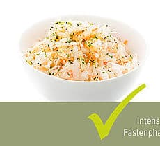 Lauwarmer Weißkrautsalat mit pfiffigem Joghurtdressing