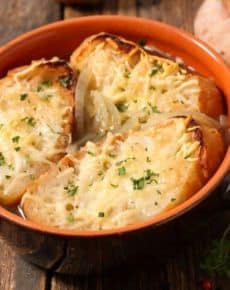 Italienische Zwiebelsuppe