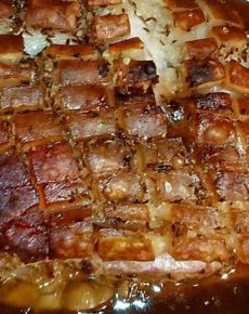 Schäufele mit krachender Kruste aus dem Römertopf