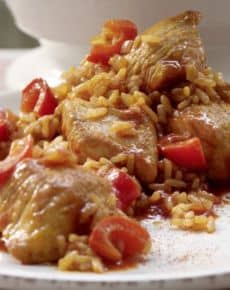 Serbisches Reisfleisch mit Pute, Paprika und Tomaten